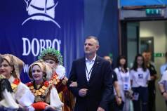 IMG 17ada5d3b0aeba60c80527de8defdd0a V